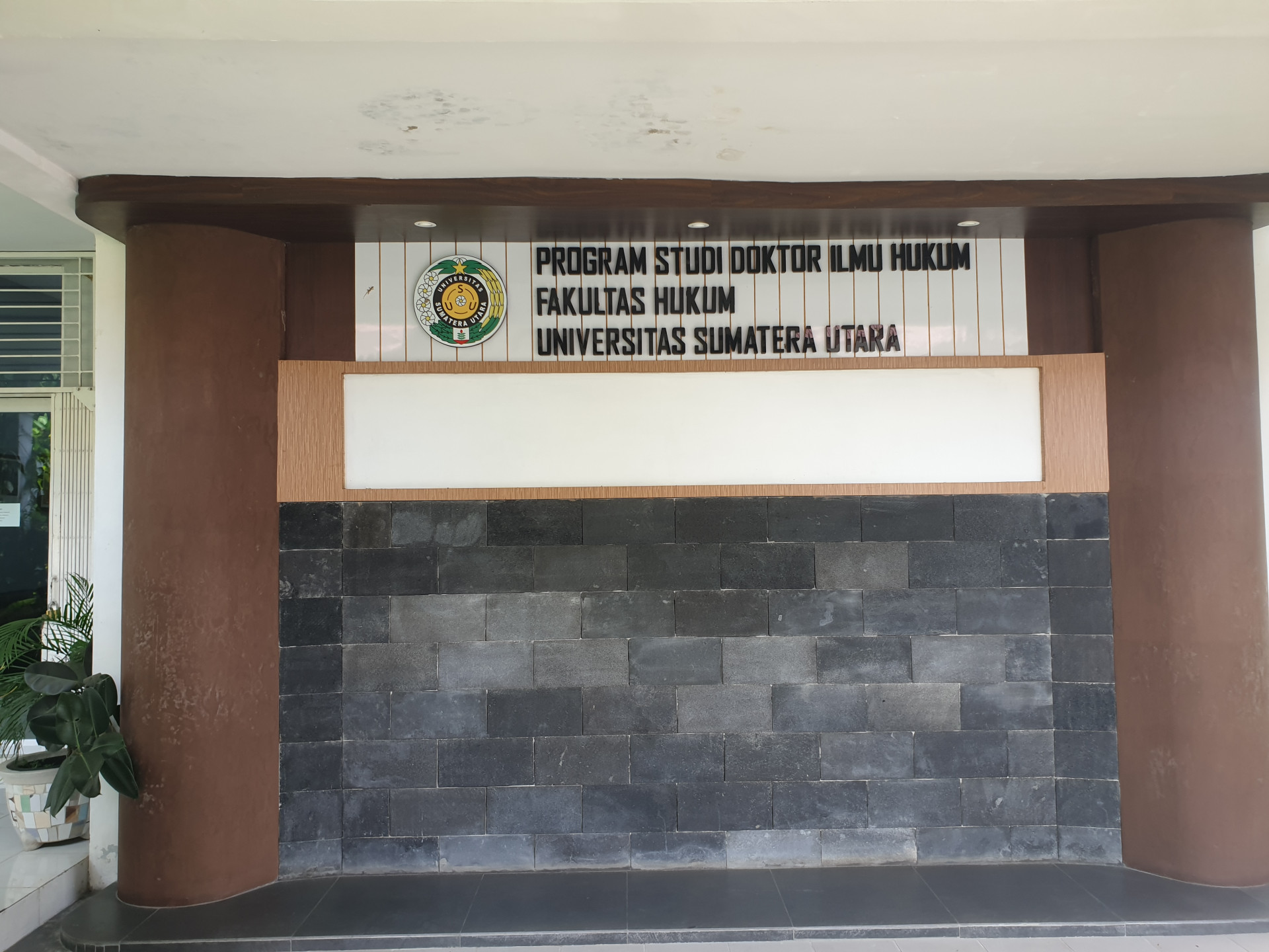 Doktor Ilmu Hukum
